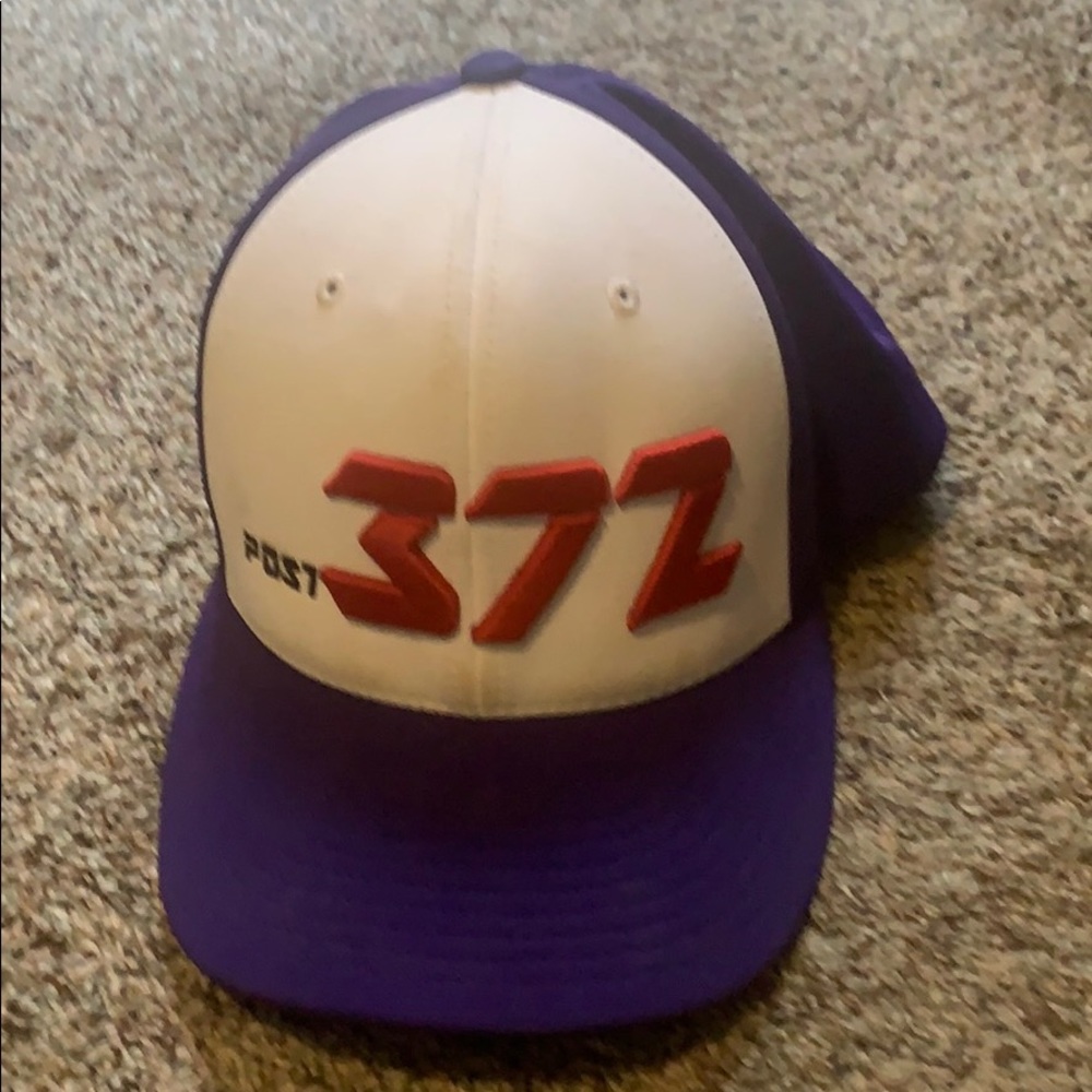 Post 372 hat